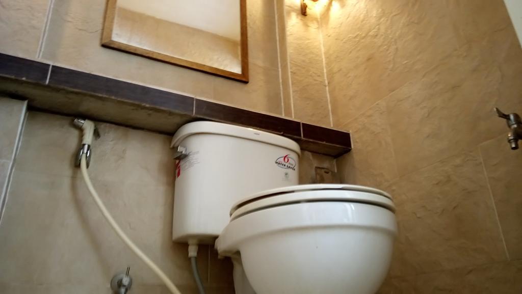 E&G Guest House Bangkok Ngoại thất bức ảnh
