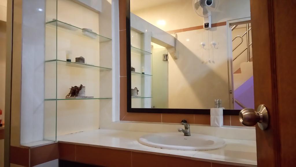 E&G Guest House Bangkok Ngoại thất bức ảnh